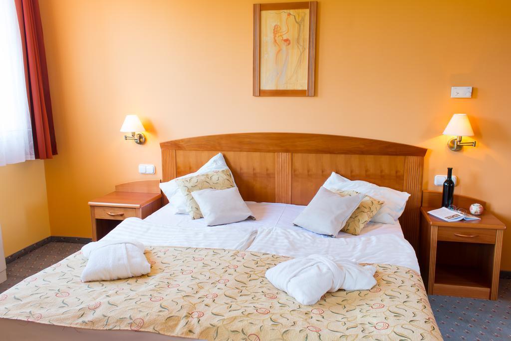 Karos Gold 813 Wellness Apartman Zalakaros Exterior foto